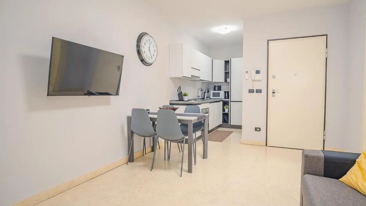 Apartment Relais Du Lac Loft - Italian Homing Desenzano del Garda Italy