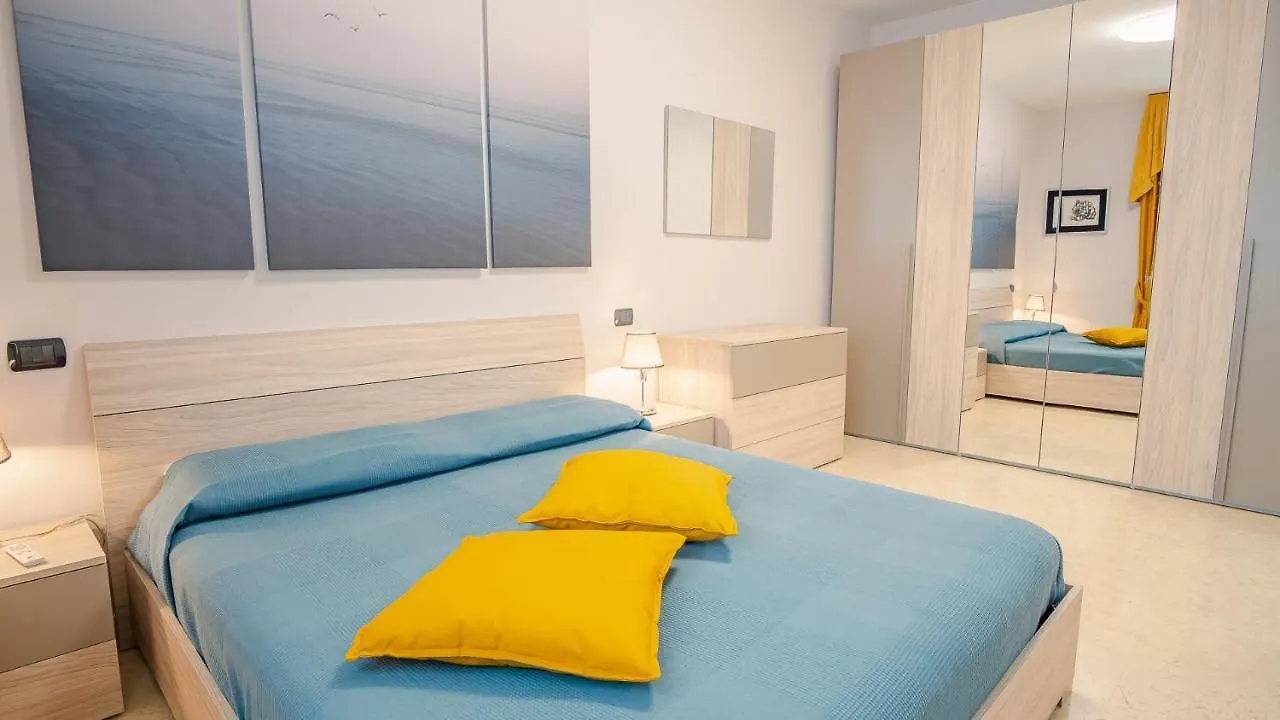 Relais Du Lac Loft - Italian Homing Desenzano del Garda 0*,  Italy