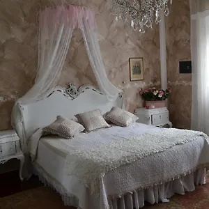 Apartment Le Bouganville, Desenzano del Garda