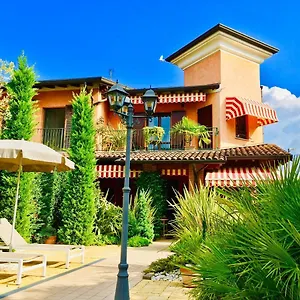 Desenzano Paradise דסנזאנו דל גארדה